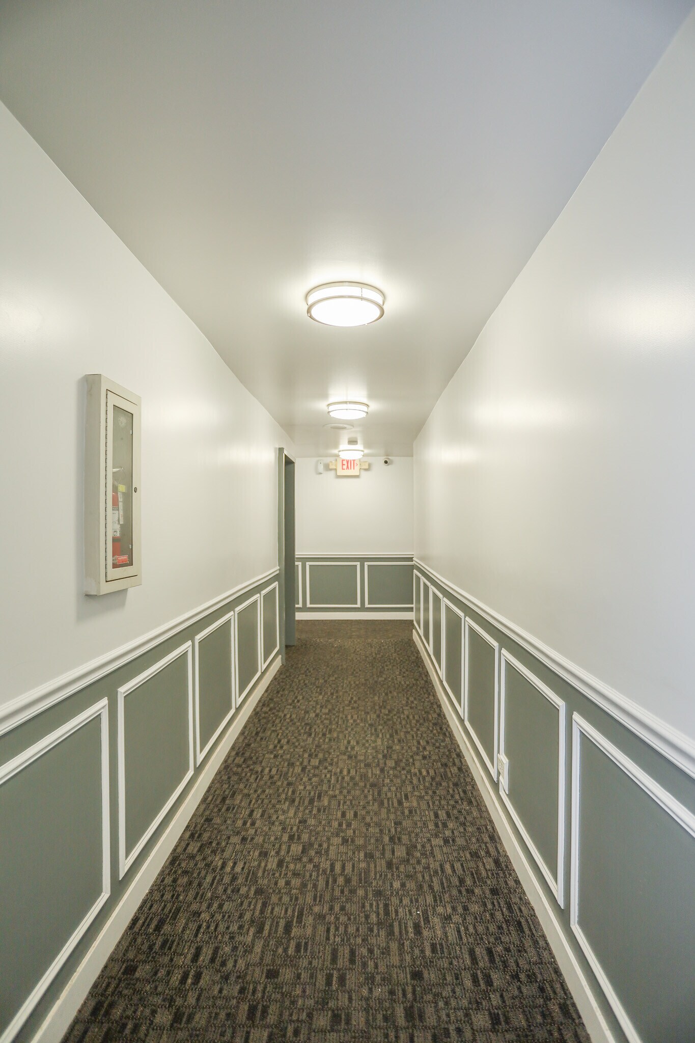 Building Photo - 5900 N Winthrop Ave