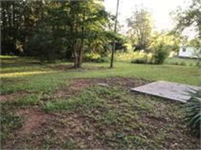 Building Photo - 1007 E Mcintosh Rd