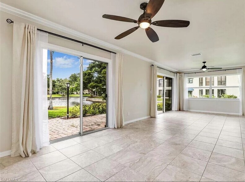 Building Photo - 4265 Island Cir