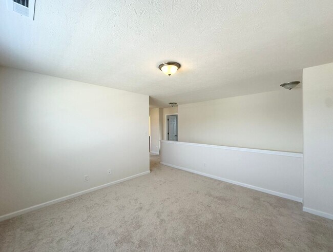 Building Photo - 1327 Sunnybrook Ln