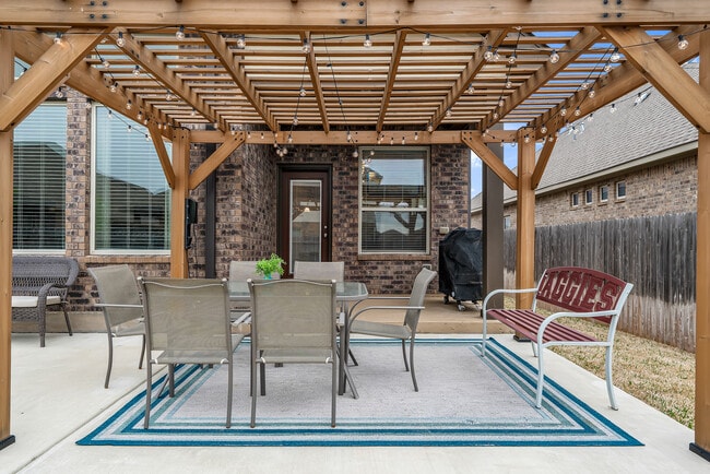 Building Photo - 2603 Hailes Ct
