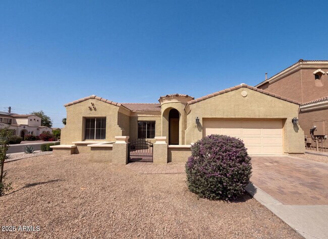 Building Photo - 606 W Beautiful Ln