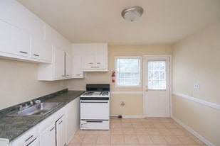 Kitchen - Dodson Courtyard