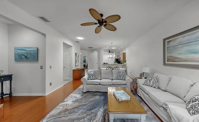 Building Photo - 313 Seneca Falls Dr