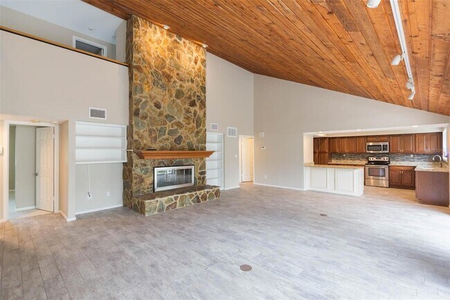 Building Photo - 4301 Saltwater Blvd