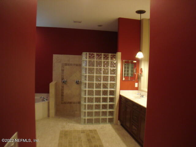 Building Photo - 14445 Lake Jessup Dr