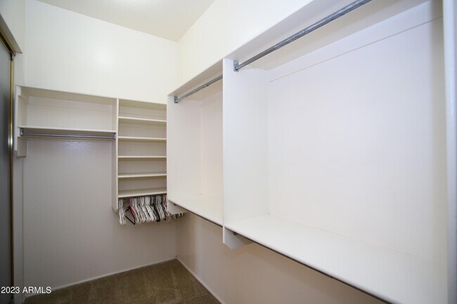 Building Photo - 779 E Mead Dr