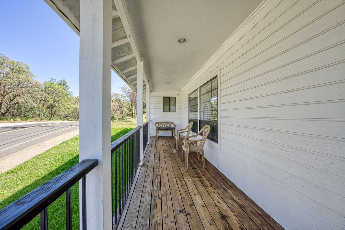 Building Photo - 805 Jerry Dr