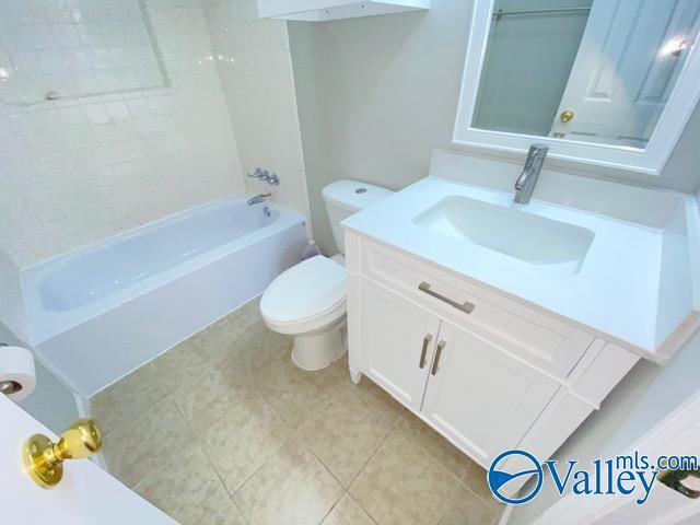 Building Photo - 14015 Creely Dr SW