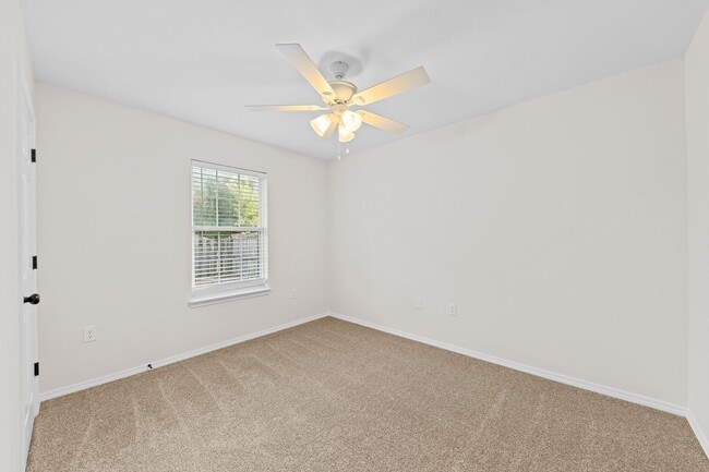 Building Photo - 4558 Barrington Ln