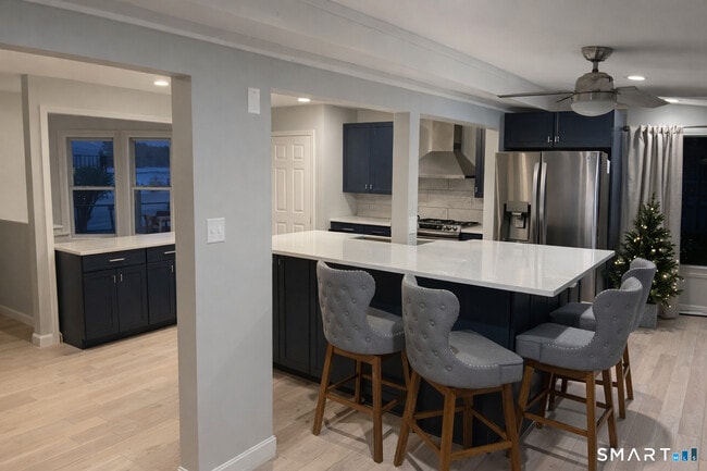 Building Photo - 201 Seneca Dr