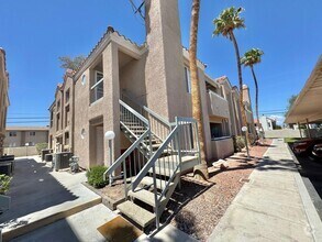 Building Photo - SPACIOUS 2 BEDROOM, 2 BATH CONDO IN PRIME ...