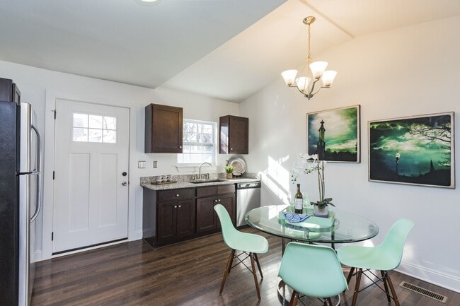 Building Photo - Charming 3BR / 2BA East Nashville Home – Minutes from Downtown!