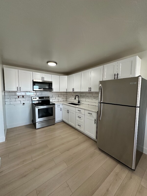 Building Photo - 1843 Parkway Blvd