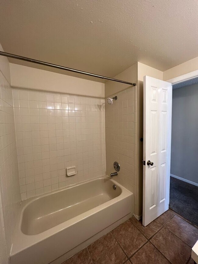 Building Photo - Long Realty & Property Management - Large ...