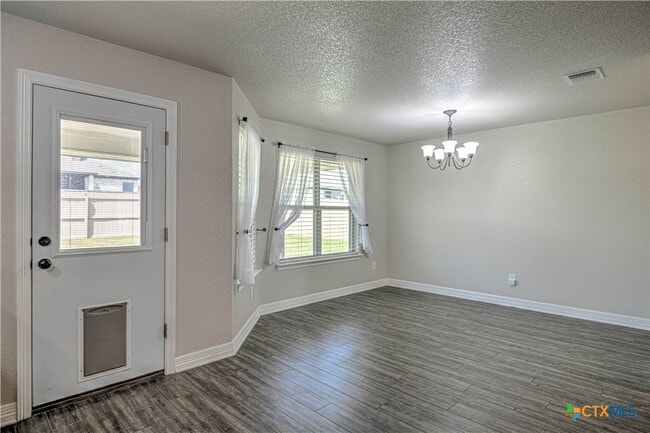 Building Photo - 1814 Rustic Manor Dr
