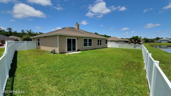 Building Photo - 2735 Woodsdale Dr
