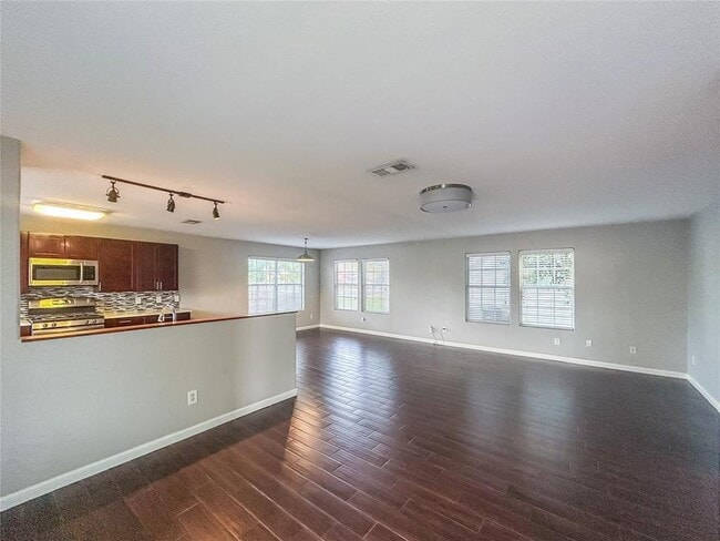 Building Photo - 5700 Glen Meadow Dr