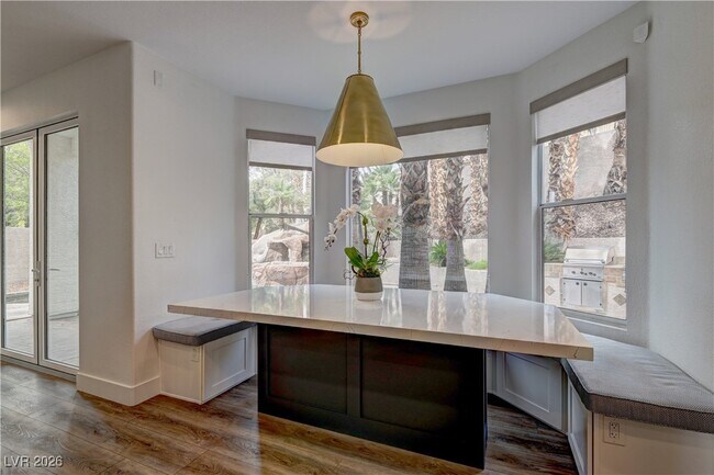 Building Photo - 9817 Park Brook Ave