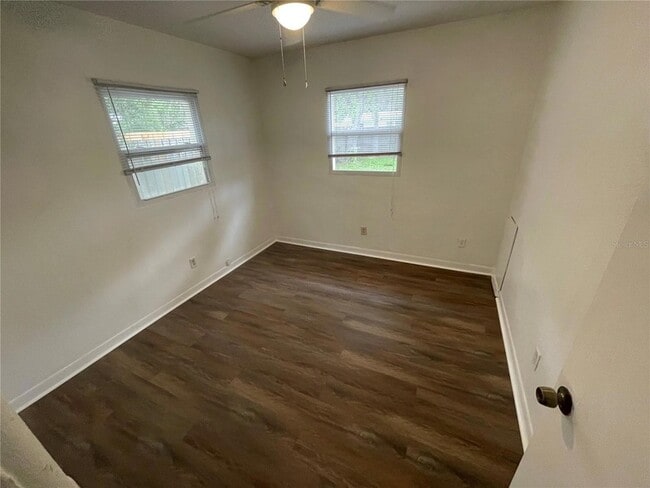 Building Photo - 1355 Davis Rd