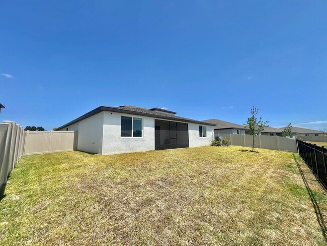 Building Photo - Bartow Rental Home!