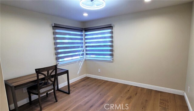 Building Photo - 1845 N Santa Anita Ave