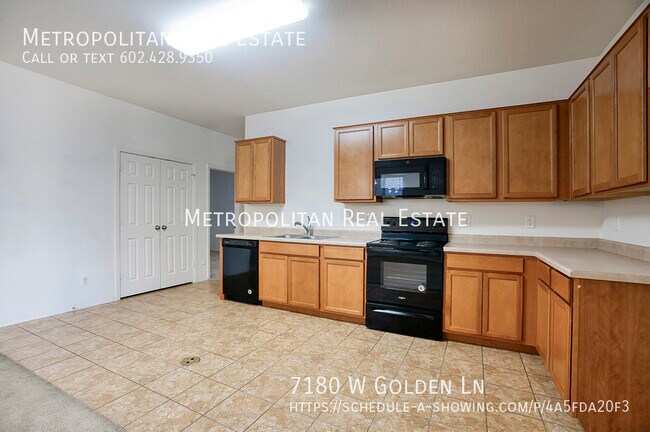 Building Photo - 7180 W Golden Ln