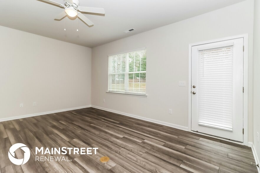 Building Photo - 140 White Apple Wy