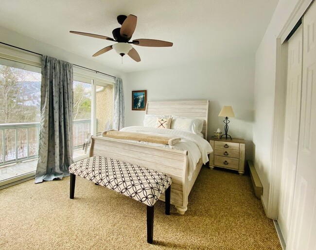 Building Photo - Charming 3BR Townhome in Hunter