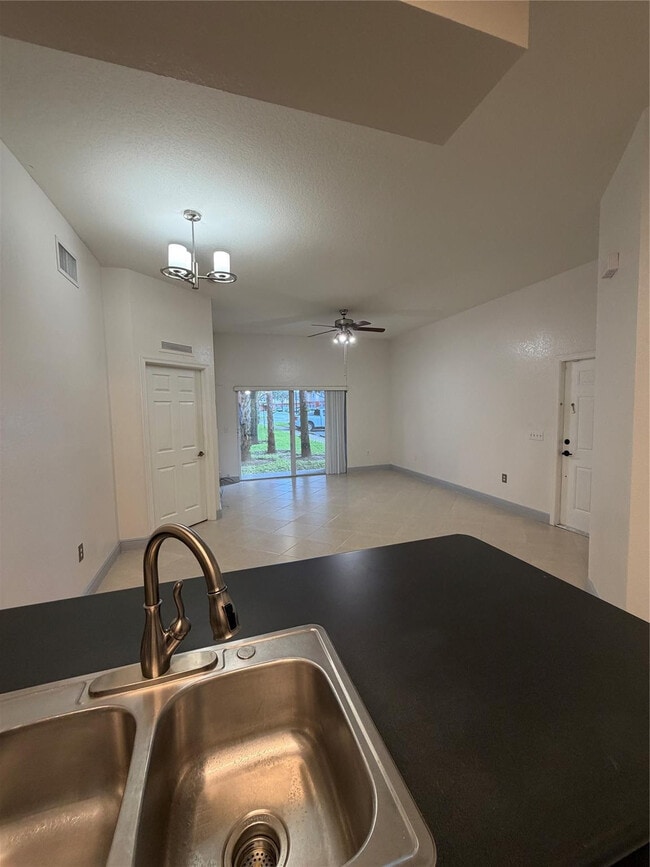 Building Photo - 3340 Palomino Dr