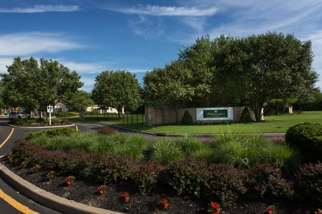 Building Photo - 1008 Vista View Dr