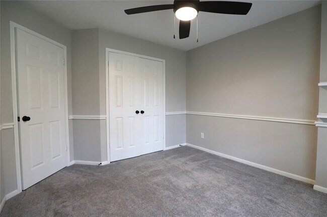Building Photo - 21631 Live Oaks Spring Dr