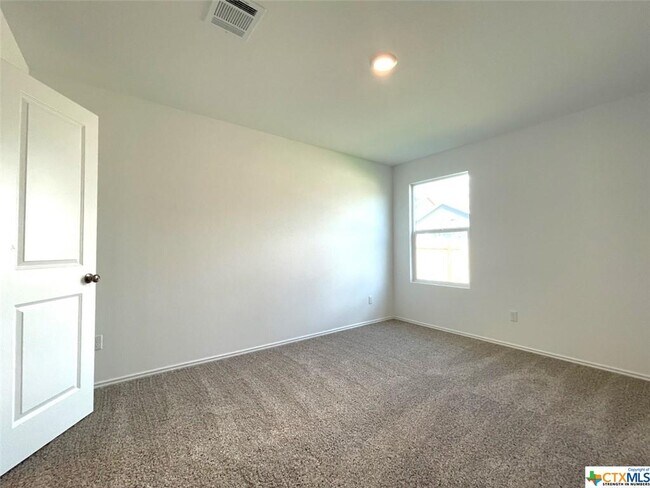 Building Photo - 296 Gypsum Vly