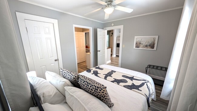 Building Photo - 619 S 14th St