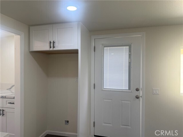 Building Photo - 10337 Mull Ave