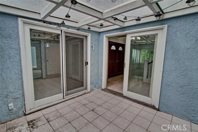 Building Photo - 8 Sparrowhawk