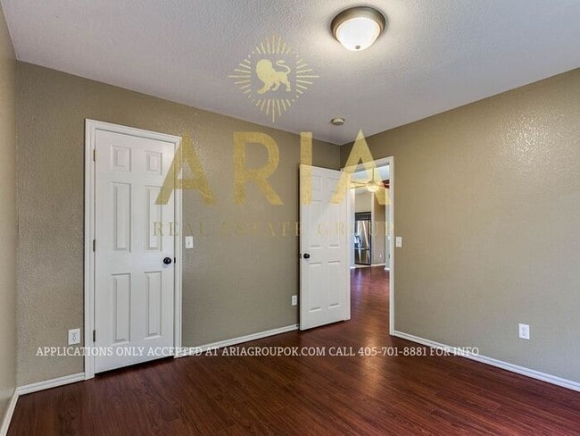 Building Photo - GORGEOUS 4 BED/2 BATH HOME IN EAGLE CLIFF ...