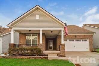 Building Photo - 1808 Stonewater Dr