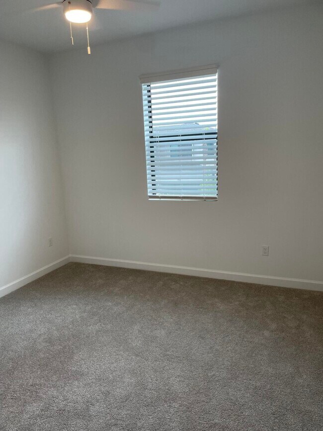 Building Photo - 14167 SW Solange St