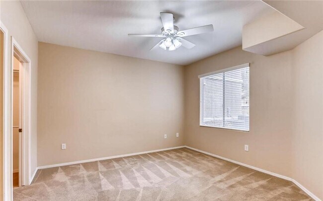 Building Photo - STUNNING GATED CONDO UNIT 1ST FLOOR UNIT W...