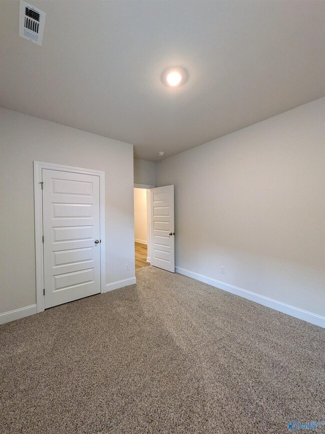 Building Photo - 336 Jackson Pt Cir