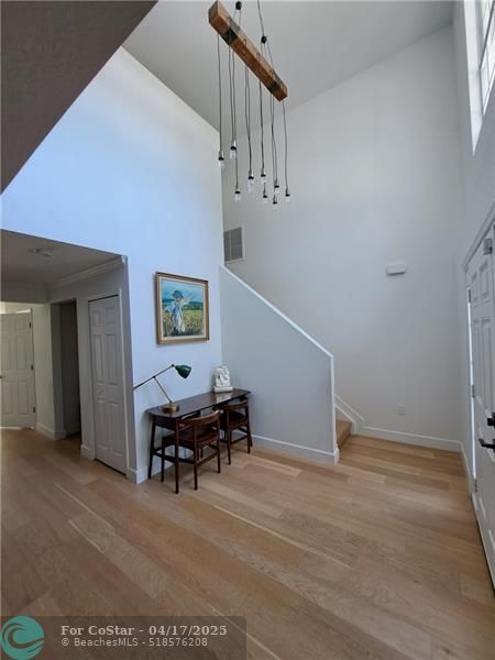 Building Photo - 5947 Ridge Lake Cir