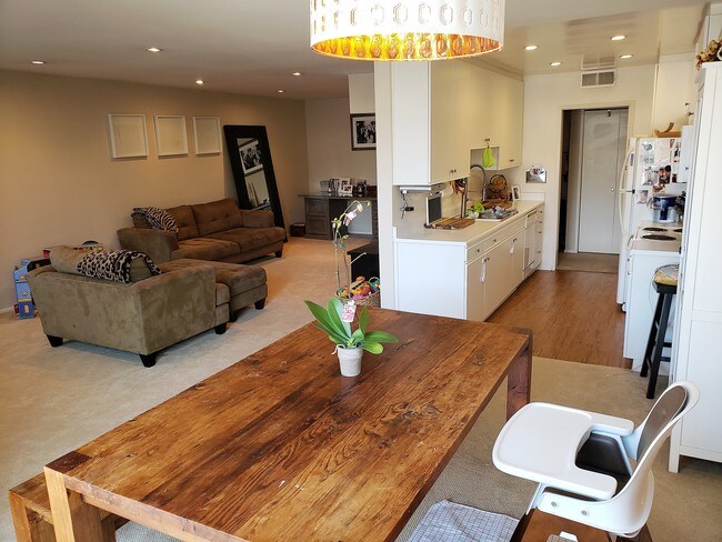 14141 Dickens St - 14141 Dickens St Los Angeles CA 91423 | Apartment Finder