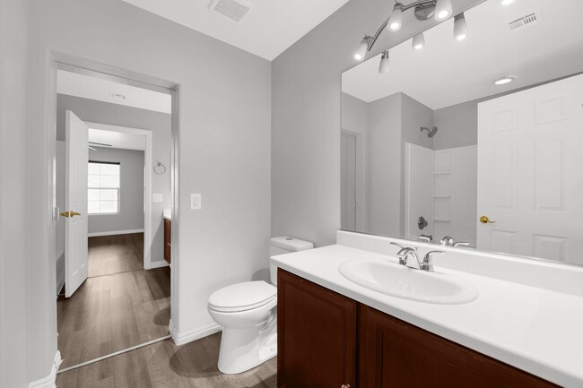 Building Photo - 7470 Margollini St