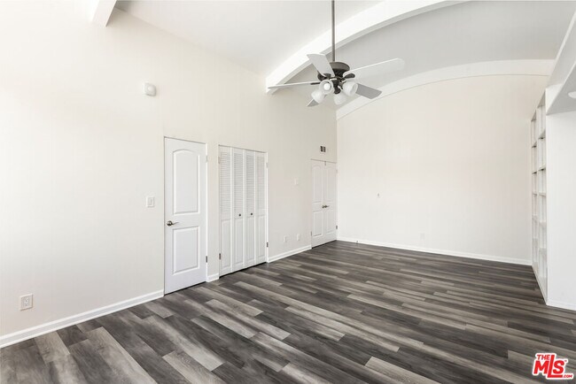 Building Photo - 13219 Fiji Way