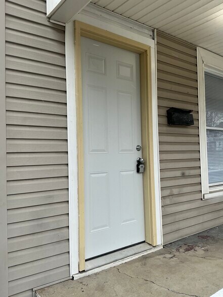 Building Photo - 1522 N E St