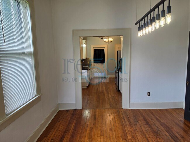 Building Photo - Charming 3BR Home in the Heart of Historic Argenta
