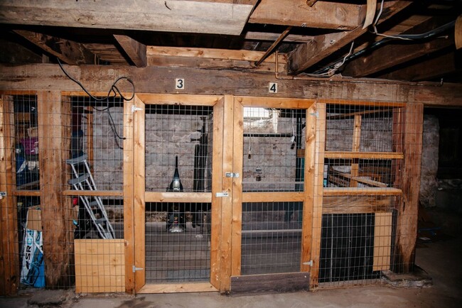 Building Photo - 2933 Horseshoe Pike