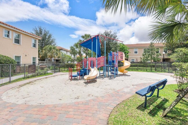 Building Photo - 4342 Brewster Ln