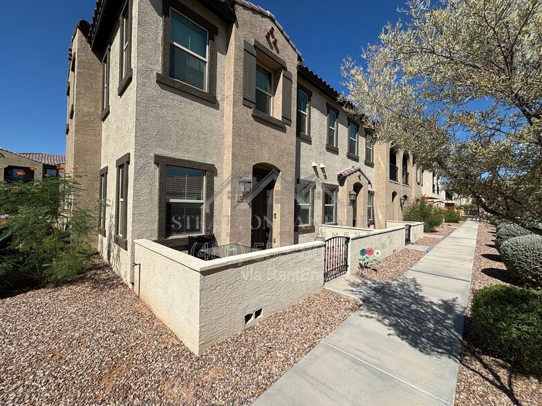 Building Photo - 155 N Lakeview Blvd